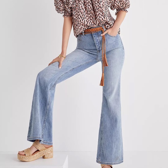 Anthropologie Denim - Pilcro ANTHROPOLOGIE Ultra High Rise Bootcut Flare Jeans